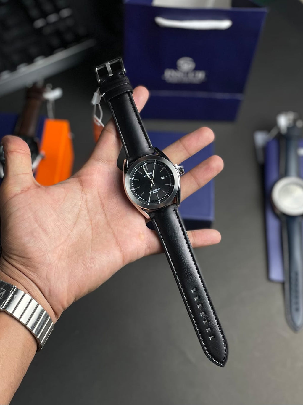 ORIGINAL INSUCH BLACK LEATHER STRAPS WITH BLACK DIAL