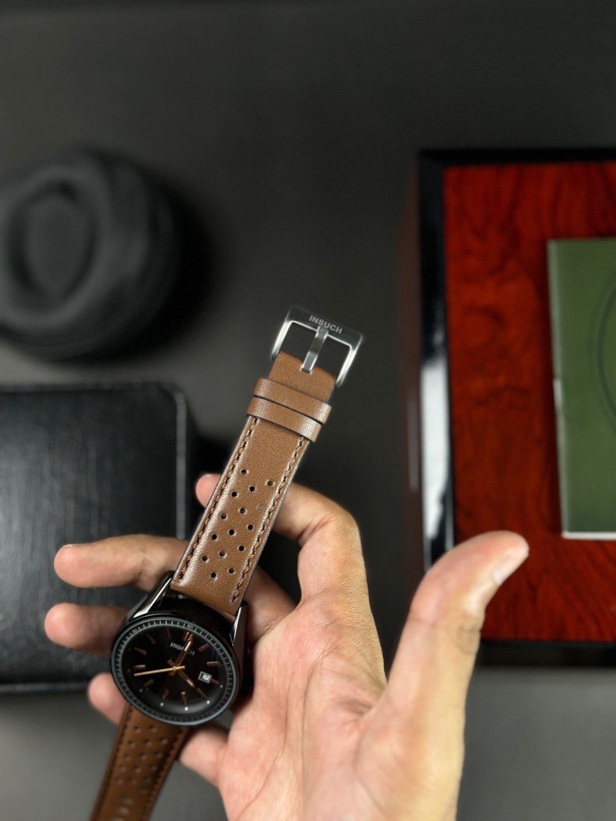 INSUCH BLACK DIAL - DOOM GLASS WATCH